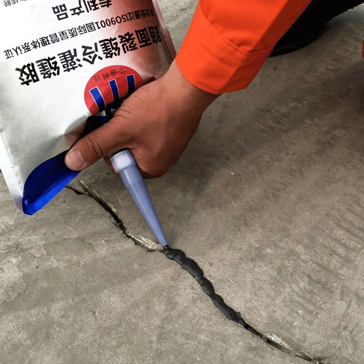山西太原液體冷灌縫膠裂縫快速修復簡單易操作