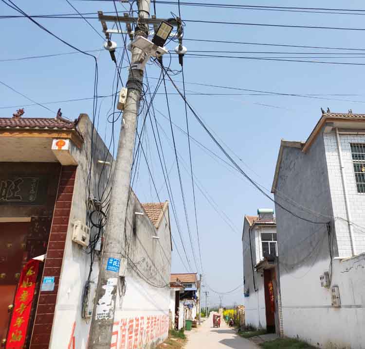 重慶地區(qū)適合安裝的太陽(yáng)能路燈中控制器的保護(hù)功能
